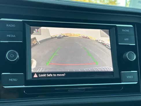 Certified 2023 Volkswagen Jetta Sport image 18