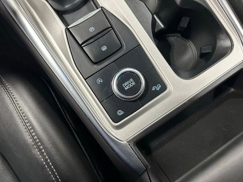 Certified 2024 Ford Explorer XLT w/ Equipment Group 202A AWD/4WD image 24