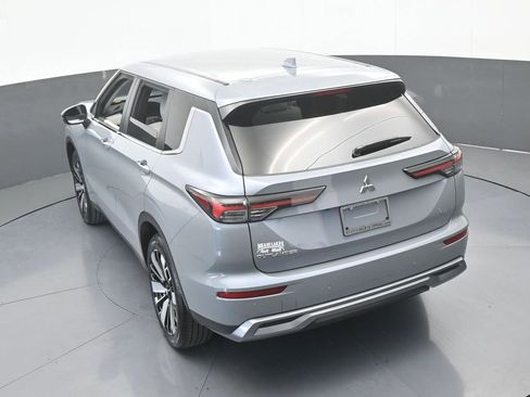 Used 2025 Mitsubishi Outlander SE FWD image 57