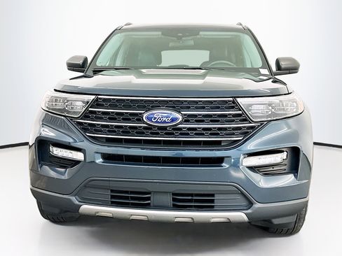 Used 2023 Ford Explorer XLT w/ Equipment Group 202A image 2