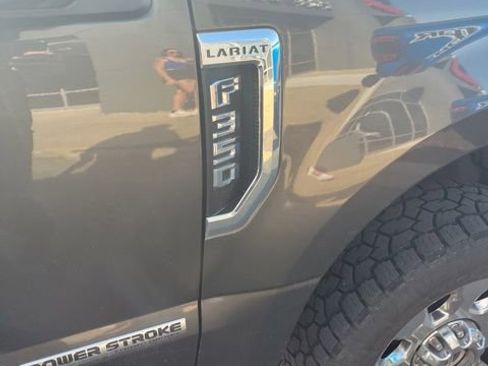 Used 2017 Ford F350 Lariat w/ Lariat Ultimate Package AWD/4WD image 24