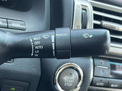 Used 2017 Lexus LS 460 w/ Comfort Package RWD image 39
