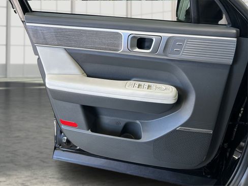 Used 2025 Hyundai Santa Fe Calligraphy image 19