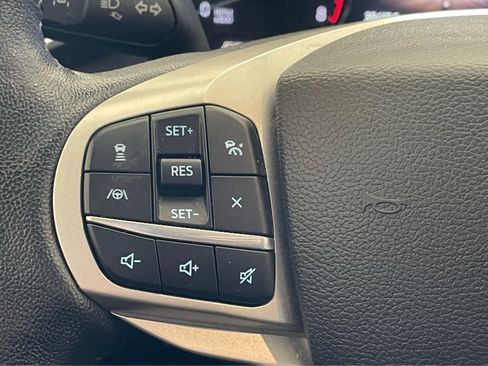 Certified 2022 Ford Explorer Limited w/ Equipment Group 301A image 20