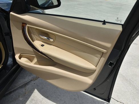 Used 2014 BMW 328i Sedan RWD image 14