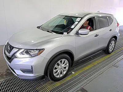 Used 2018 Nissan Rogue S FWD image 1
