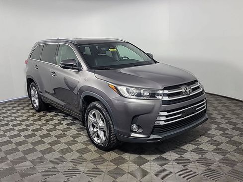 Used 2018 Toyota Highlander Limited AWD/4WD image 1
