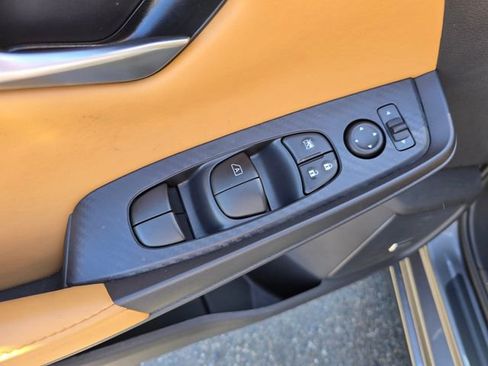 Used 2025 Nissan Sentra SV w/ SV Premium Package FWD image 19