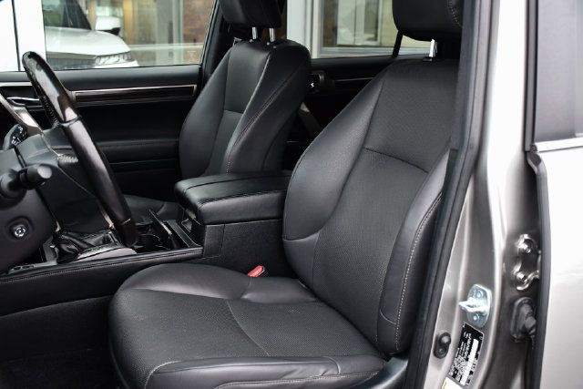 Used 2021 Lexus GX 460 Premium w/ Accessory Package AWD/4WD image 17