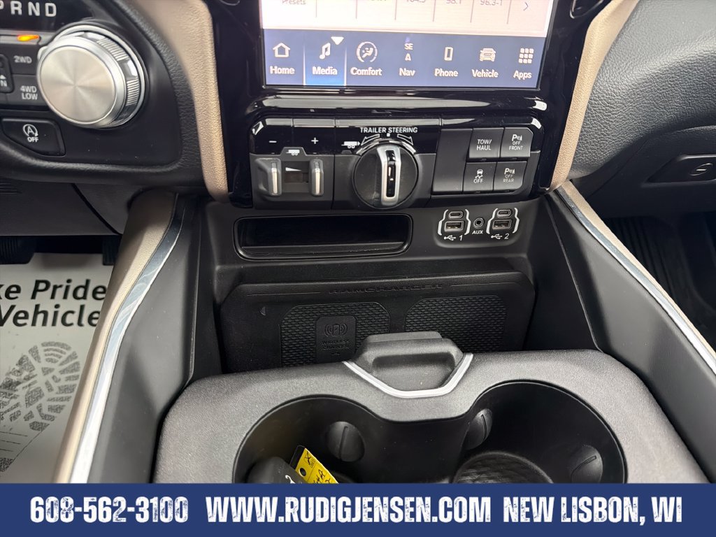 Used 2022 RAM 1500 Laramie AWD/4WD image 17