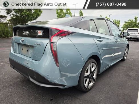 Used 2016 Toyota Prius Four Touring w/ Premium Convenience Package FWD image 6