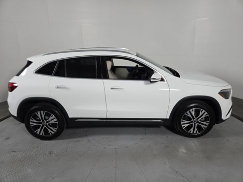 Used 2025 Mercedes-Benz GLA 250 image 4
