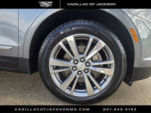 Used 2020 Cadillac XT5 Premium Luxury FWD image 28