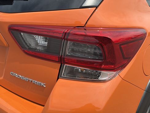 Used 2020 Subaru Crosstrek 2.0i AWD/4WD image 17