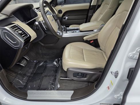 Used 2021 Land Rover Range Rover Sport HSE Silver Edition image 26