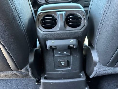 Used 2023 Jeep Wrangler Unlimited Sahara w/ Cold Weather Group AWD/4WD image 19