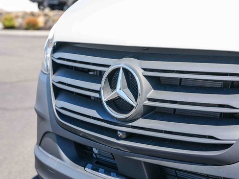 New 2026 Mercedes-Benz Sprinter 2500 image 3