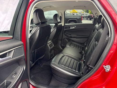 Used 2024 Ford Edge SEL w/ Convenience Package AWD/4WD image 16