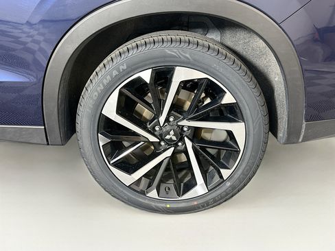 Used 2024 Mitsubishi Outlander SE AWD/4WD image 11