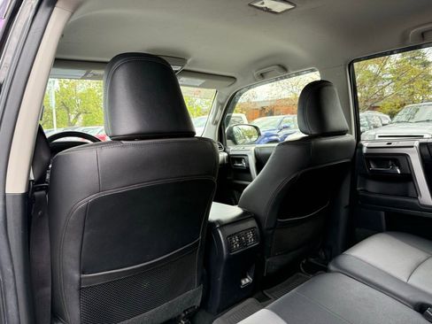 Certified 2022 Toyota 4Runner SR5 Premium AWD/4WD image 17