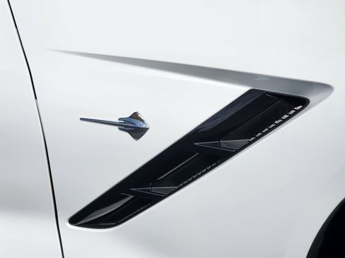 Used 2016 Chevrolet Corvette Stingray Coupe w/ 2LT Preferred Equipment Group image 8