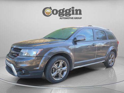 Used 2016 Dodge Journey Crossroad image 1