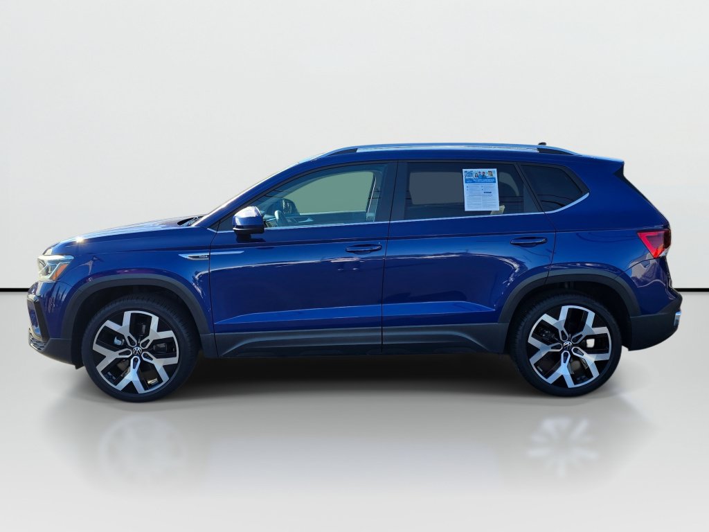 Used 2022 Volkswagen Taos SEL AWD/4WD image 2