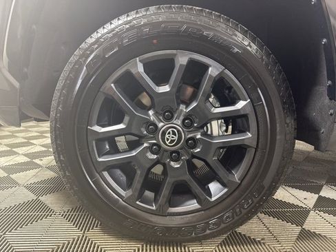 Used 2025 Toyota Tundra Platinum image 10