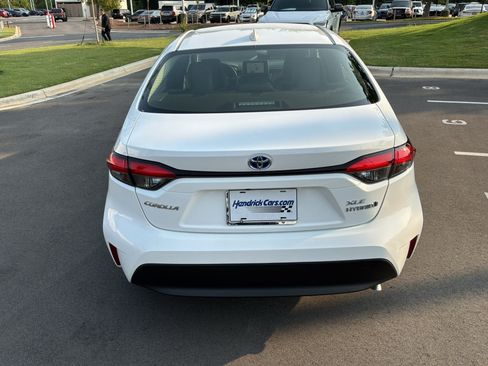 Used 2023 Toyota Corolla XLE FWD image 9