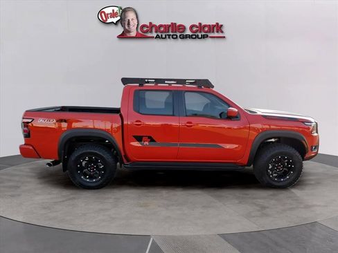 New 2025 Nissan Frontier PRO-4X image 7