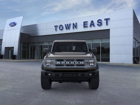 New 2025 Ford Bronco Big Bend w/ Black Diamond Package image 6