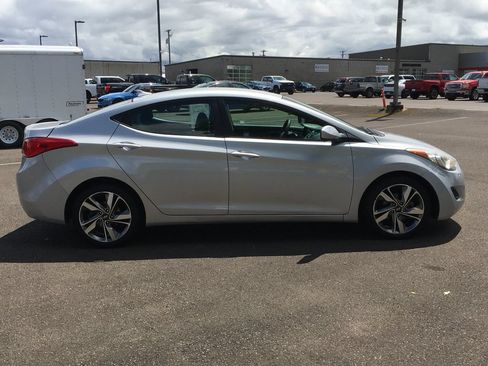 Used 2013 Hyundai Elantra GLS FWD image 7