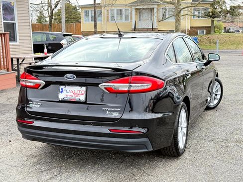 Used 2019 Ford Fusion Energi Titanium image 91