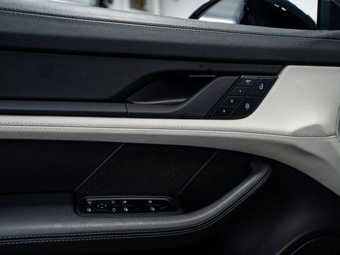 Used 2024 Porsche Taycan 4S w/ Premium Package image 29