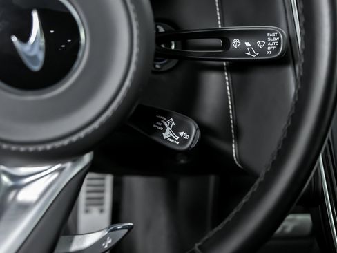 Used 2021 McLaren GT image 30