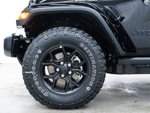 New 2026 Jeep Gladiator Willys image 7