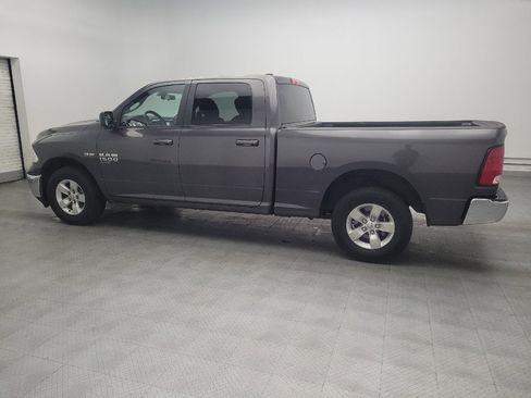 Used 2021 RAM 1500 Classic SLT image 3