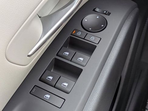 New 2026 Hyundai Tucson SE image 25