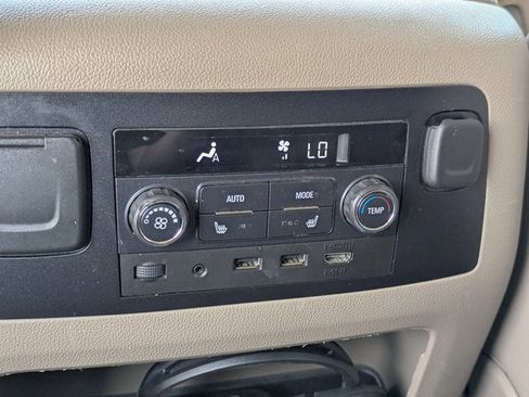 Used 2018 GMC Yukon SLT w/ Premium Edition image 33