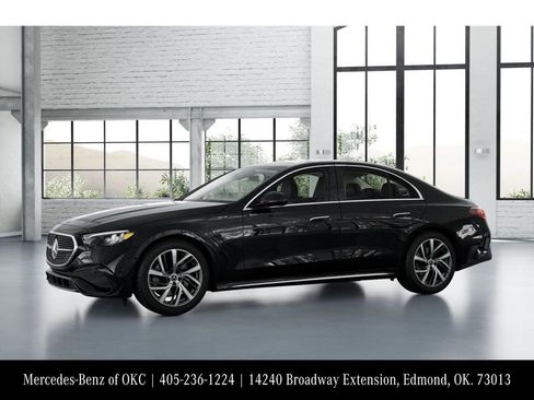 Used 2025 Mercedes-Benz E 350 Sedan image 37