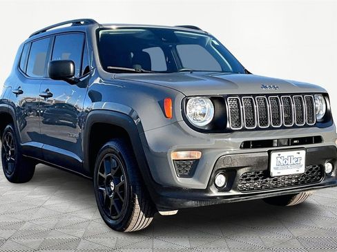 Used 2022 Jeep Renegade Latitude image 12