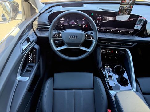 New 2025 Audi Q5 2.0T Premium image 22