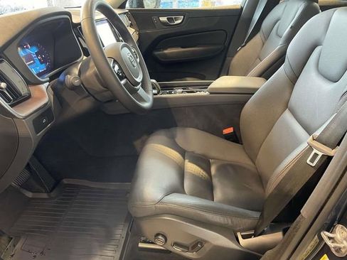 Used 2023 Volvo XC60 B5 Plus w/ Climate Package AWD/4WD image 14