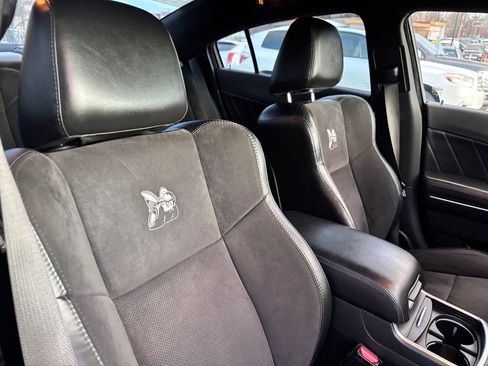 Used 2018 Dodge Charger R/T Scat Pack image 10