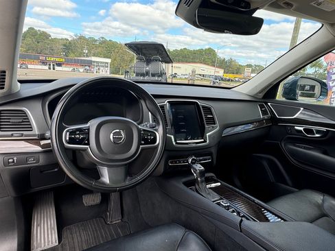 Used 2018 Volvo XC90 T5 Momentum image 10