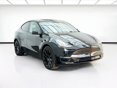 Used 2020 Tesla Model Y Long Range image 3