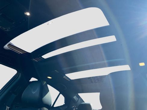 Used 2023 Nissan Maxima SR w/ Sport Mat Group image 23