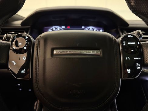 Used 2018 Land Rover Range Rover Velar R-Dynamic HSE AWD/4WD image 18
