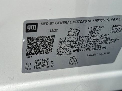 Used 2023 GMC Terrain SLE w/ Driver Convenience Package image 28