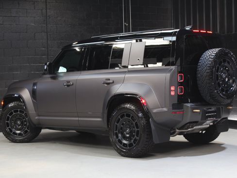 Used 2025 Land Rover Defender 110 AWD/4WD image 12